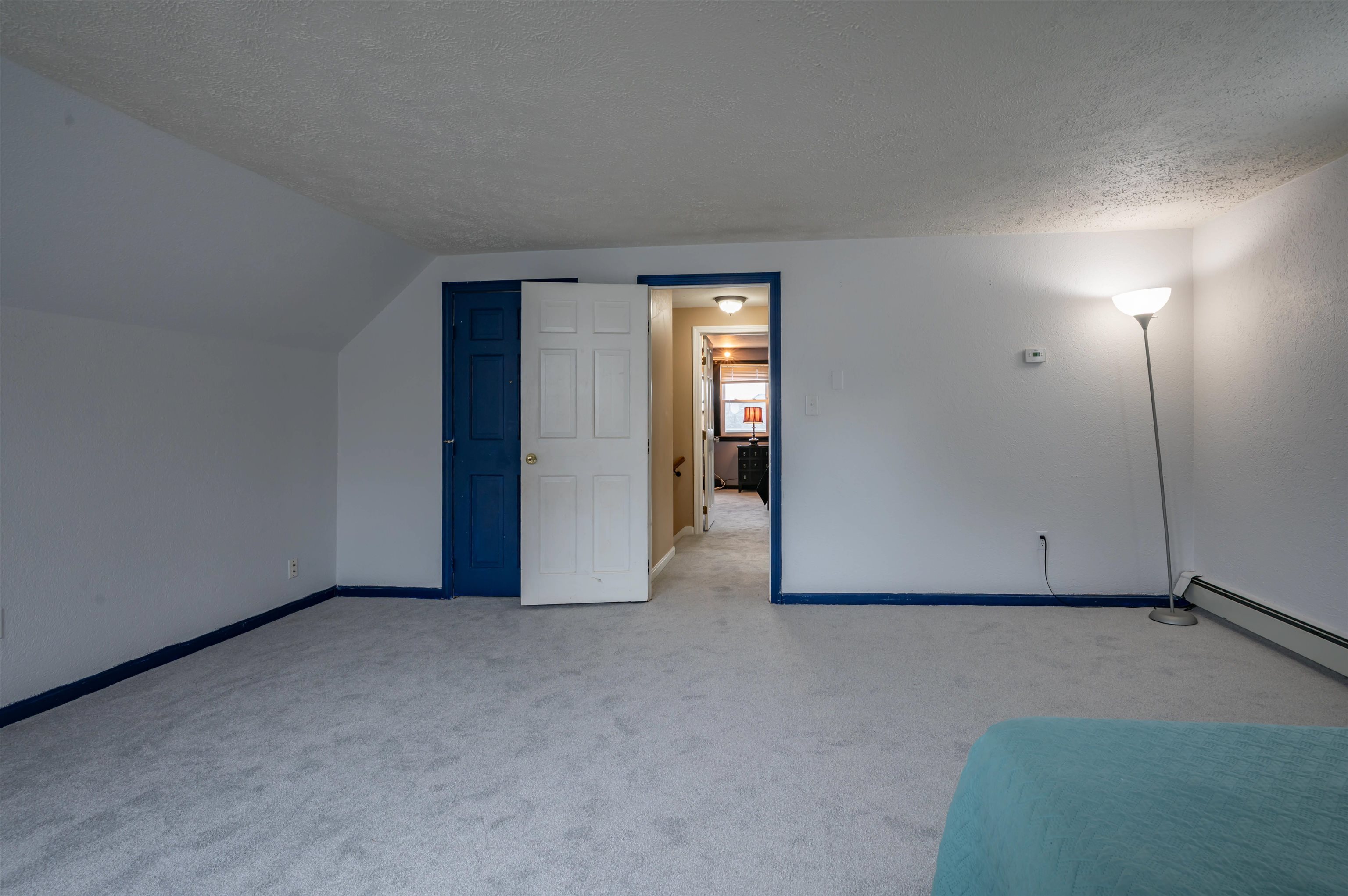 31 Rosemont Avenue Manchester, NH 03103 - Photo 16 of 46