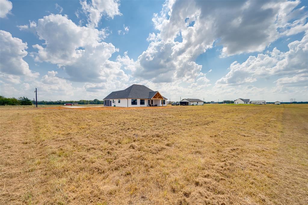 11 Private Road Sumner, TX 75486 - Photo 33 of 39 Yard