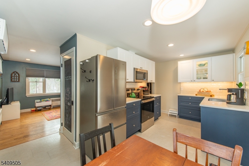 17 Hilsinger Road Mount Tabor, NJ 07878 - Photo 2 of 35