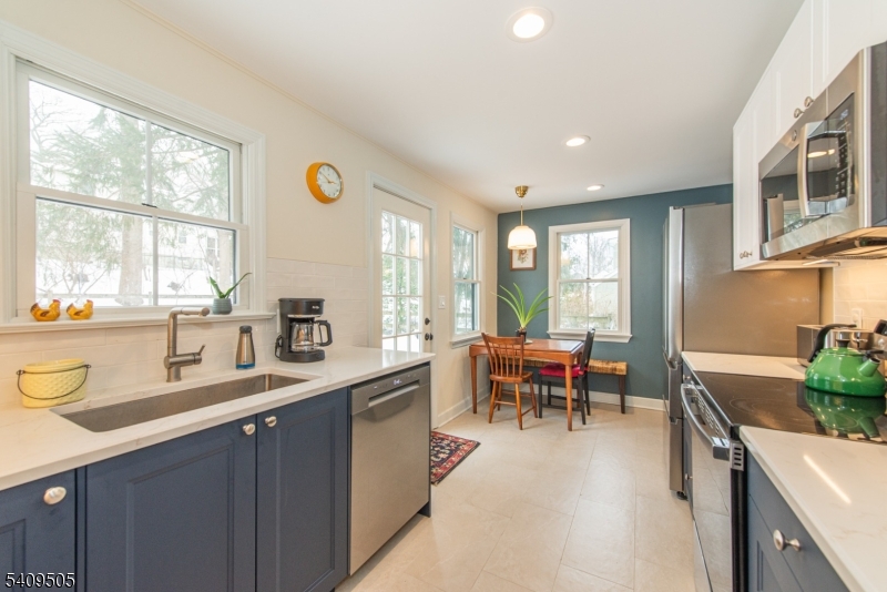 17 Hilsinger Road Mount Tabor, NJ 07878 - Photo 6 of 35