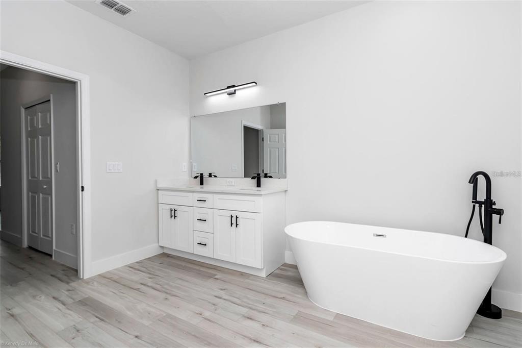 3398 Southwest 165th Loop Ocala, FL 34473 - Photo 3 of 40