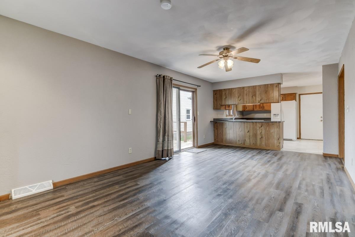 7 Sarah Avenue Springfield, IL 62703 - Photo 13 of 36