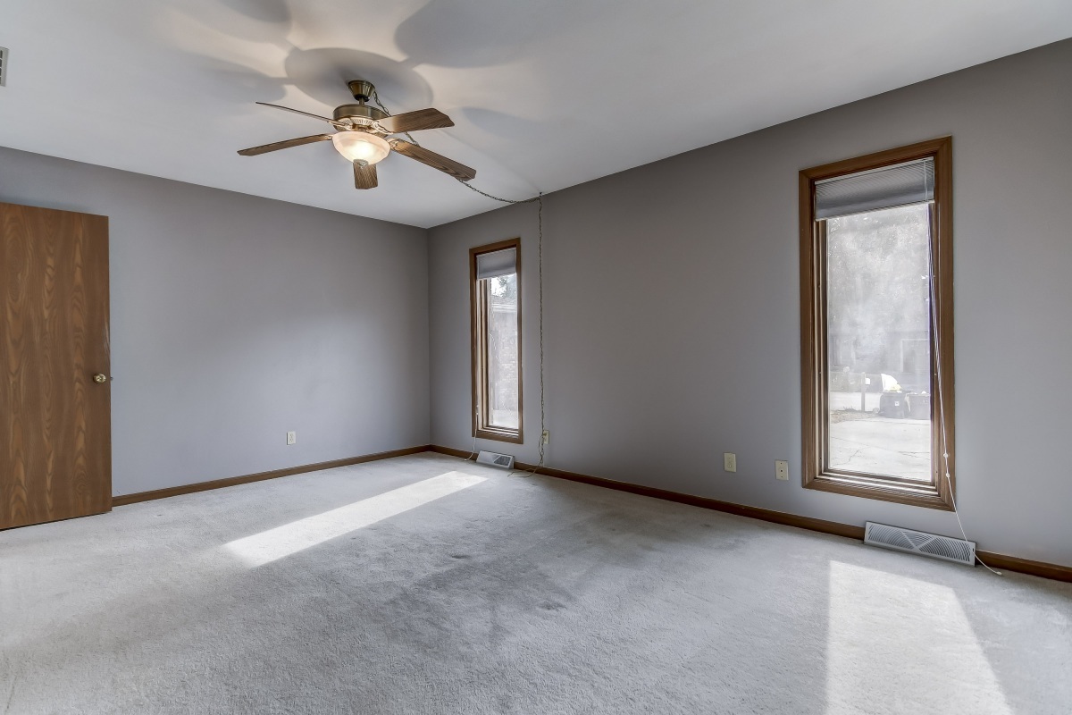 7 Sarah Avenue Springfield, IL 62703 - Photo 19 of 36