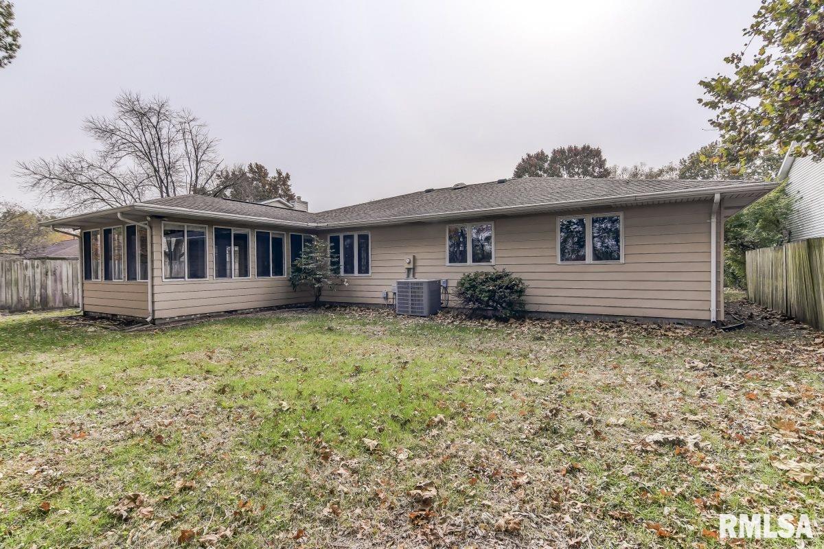 7 Sarah Avenue Springfield, IL 62703 - Photo 30 of 36