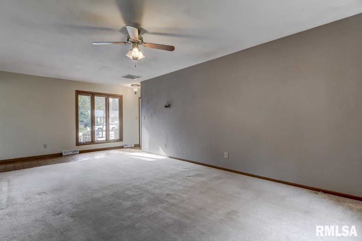 7 Sarah Avenue Springfield, IL 62703 - Photo 7 of 36