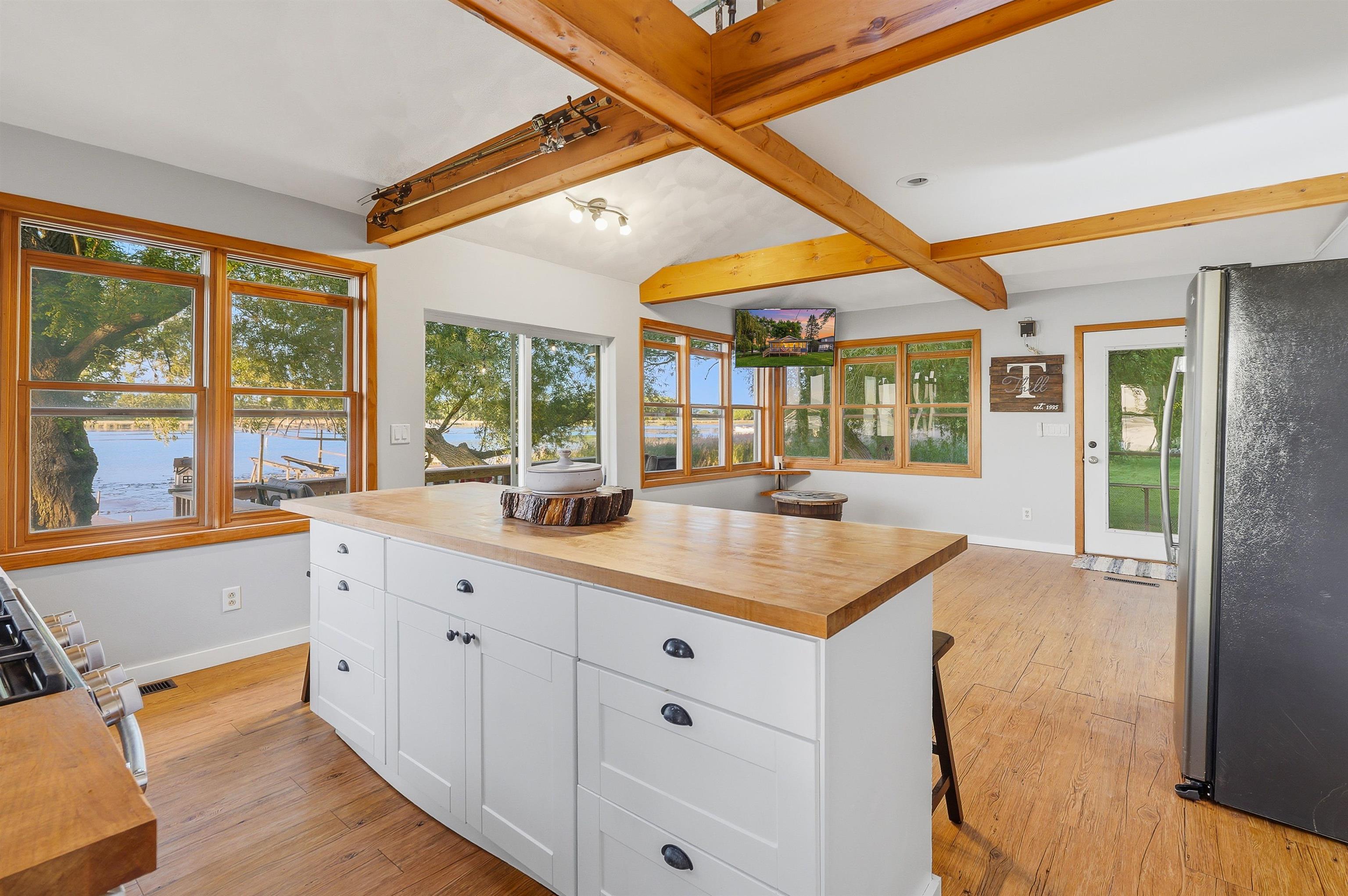 W10581 Hickory Grove Road Fox Lake, WI 53933 - Photo 2 of 41
