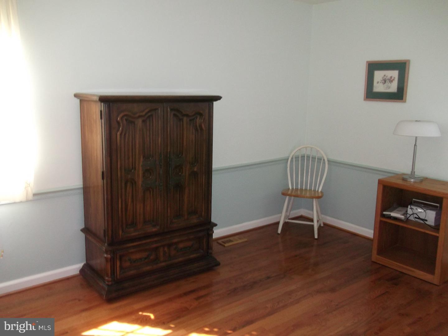 755 Stephen Road Warminster, PA 18974 - Photo 18 of 25 Gallery Image 18