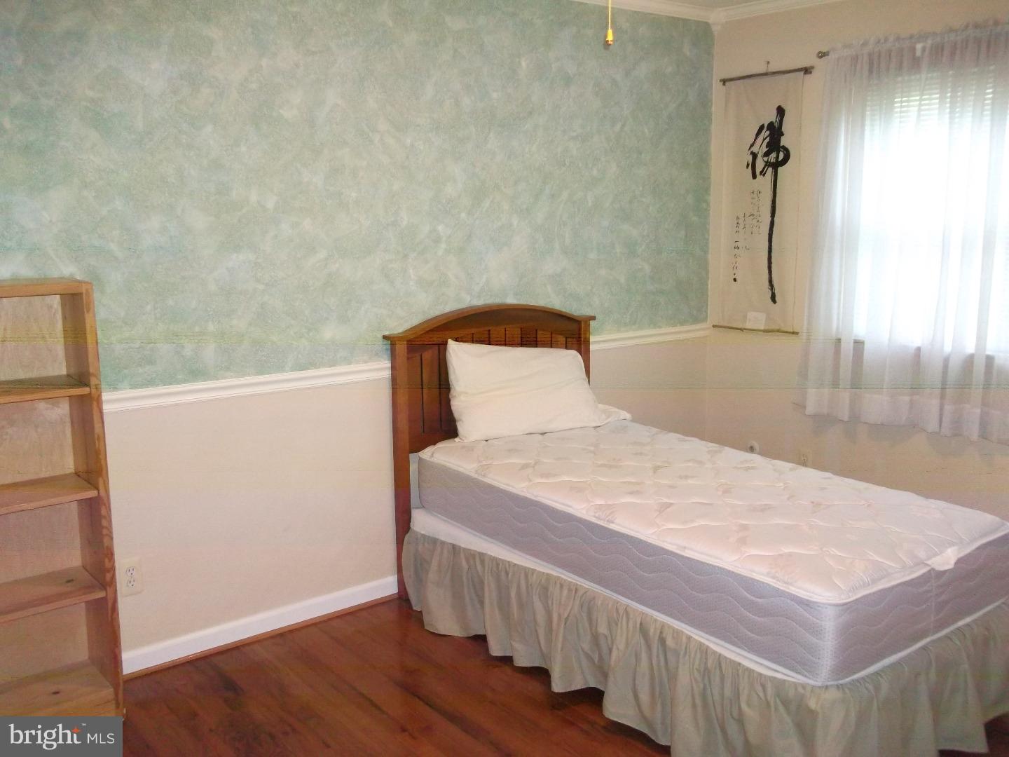 755 Stephen Road Warminster, PA 18974 - Photo 21 of 25 Gallery Image 21