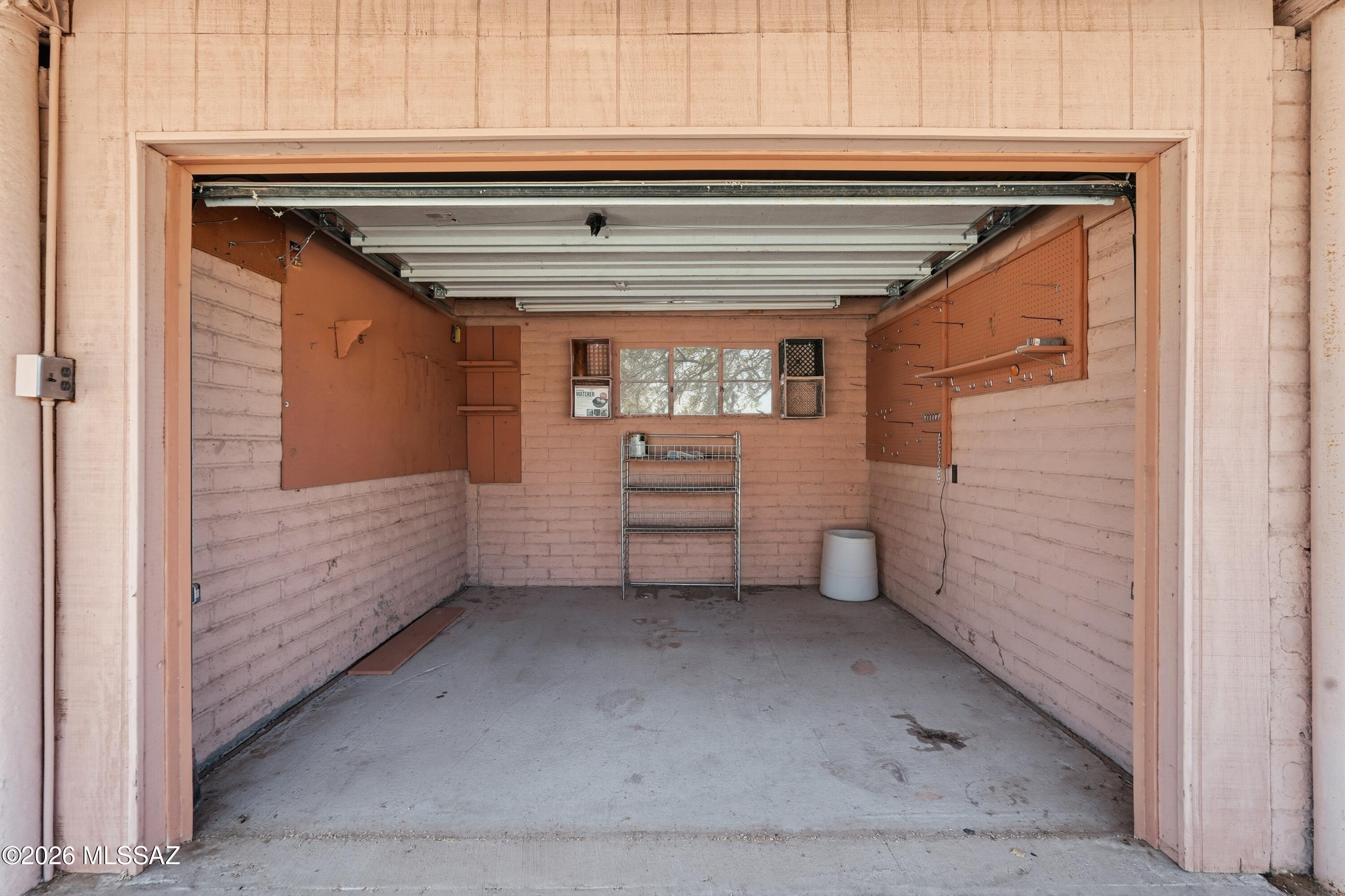 5000 West Cortaro Farms Road Tucson, AZ 85742 - Photo 33 of 40 Workshop/Toy garage