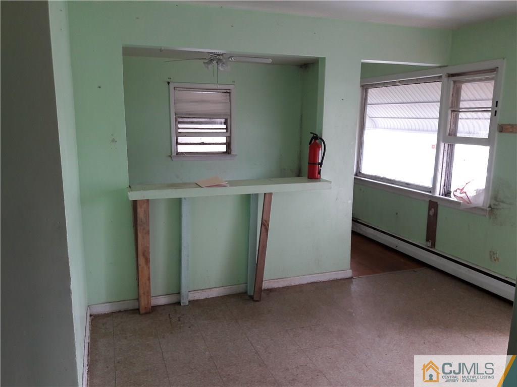 450 Remsen Avenue New Brunswick, NJ 08901 - Photo 4 of 25 Gallery Image 4