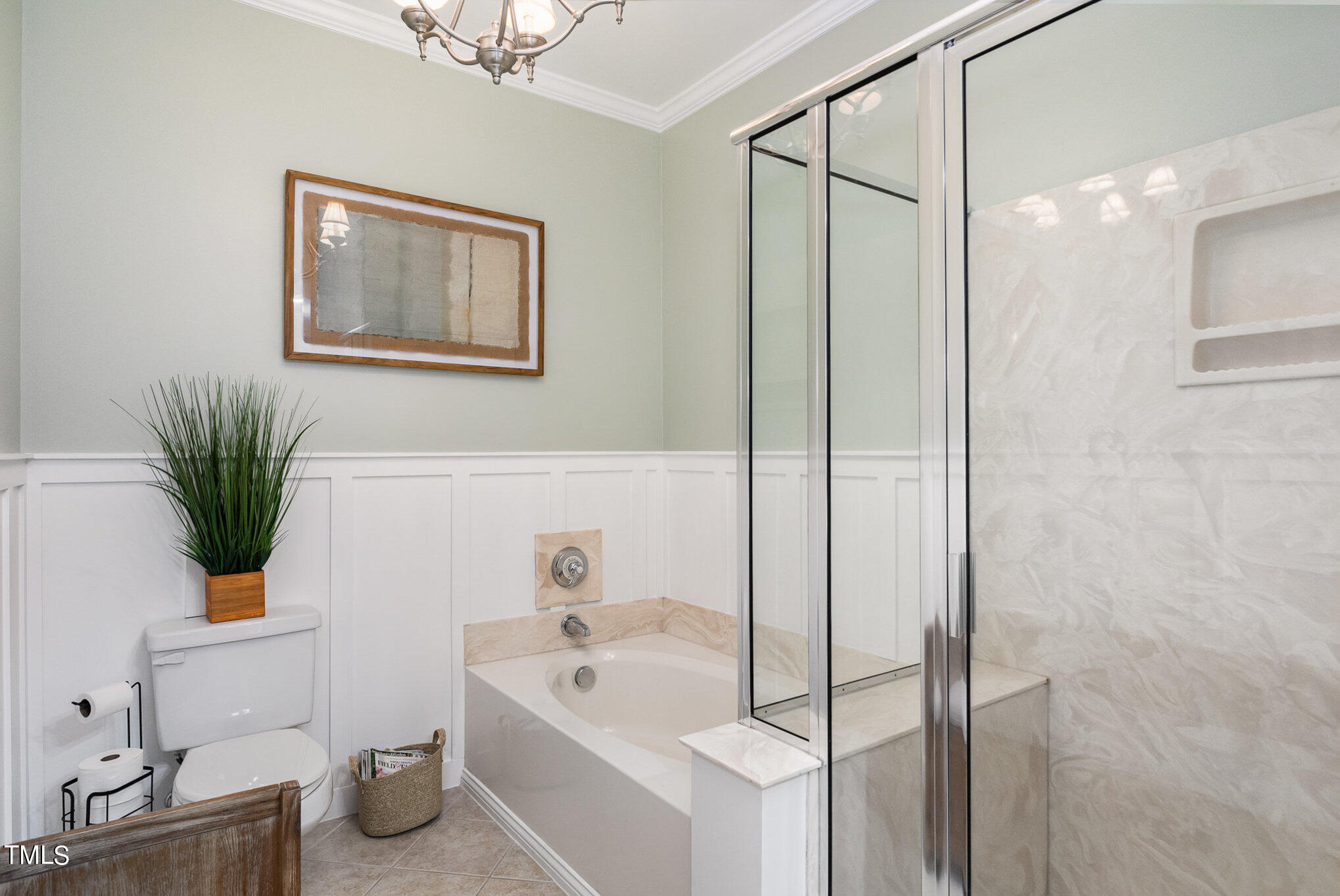 7510 Lead Mine Road, Unit 100 Raleigh, NC 27615 - Photo 21 of 29 Primary Bathroom