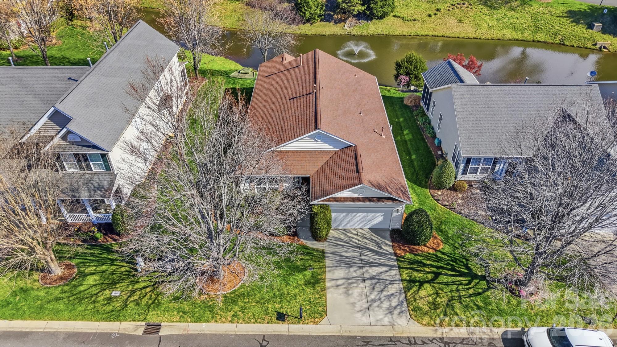 415 Garnet Court Fort Mill, SC 29708 - Photo 2 of 47