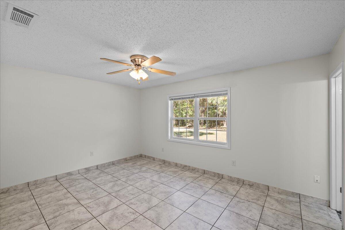 3065 Aplin Road Crestview, FL 32539 - Photo 17 of 35 15-IMG_0197