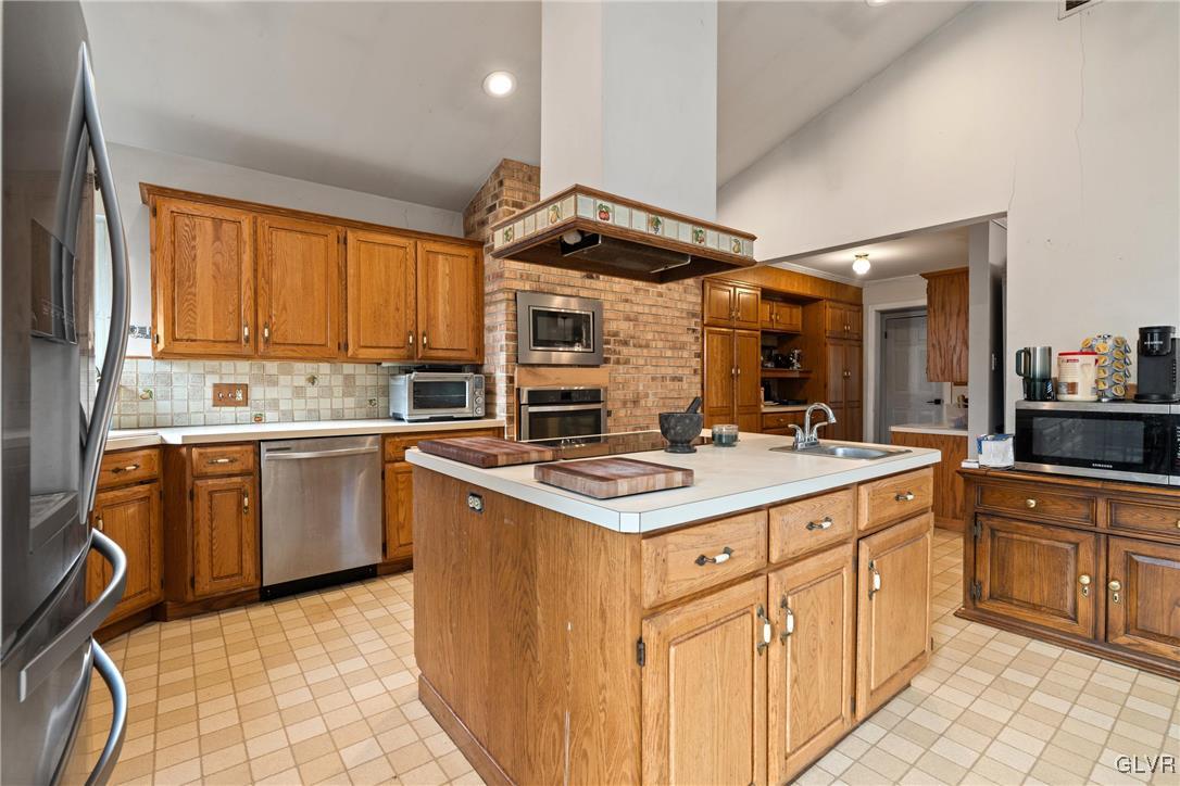 2895 Township Line Road Orefield, PA 18069 - Photo 15 of 50 Gallery Image 15