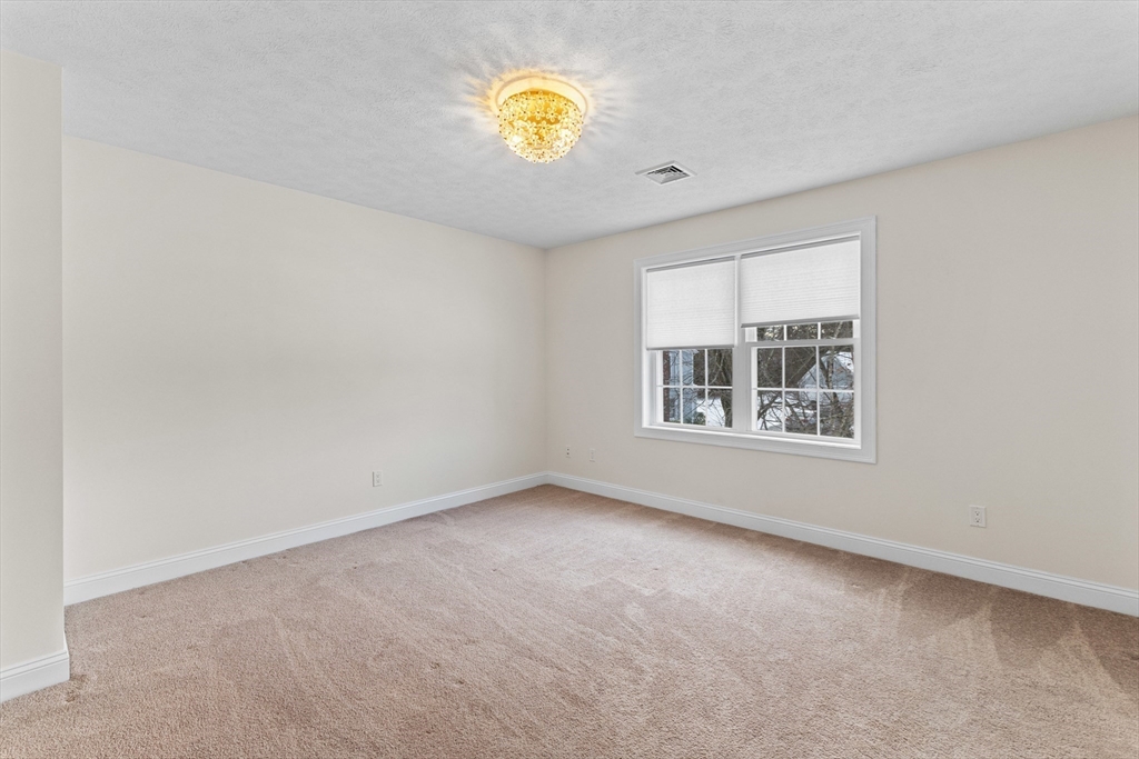 307 Bullard Street Holden, MA 01520 - Photo 23 of 41