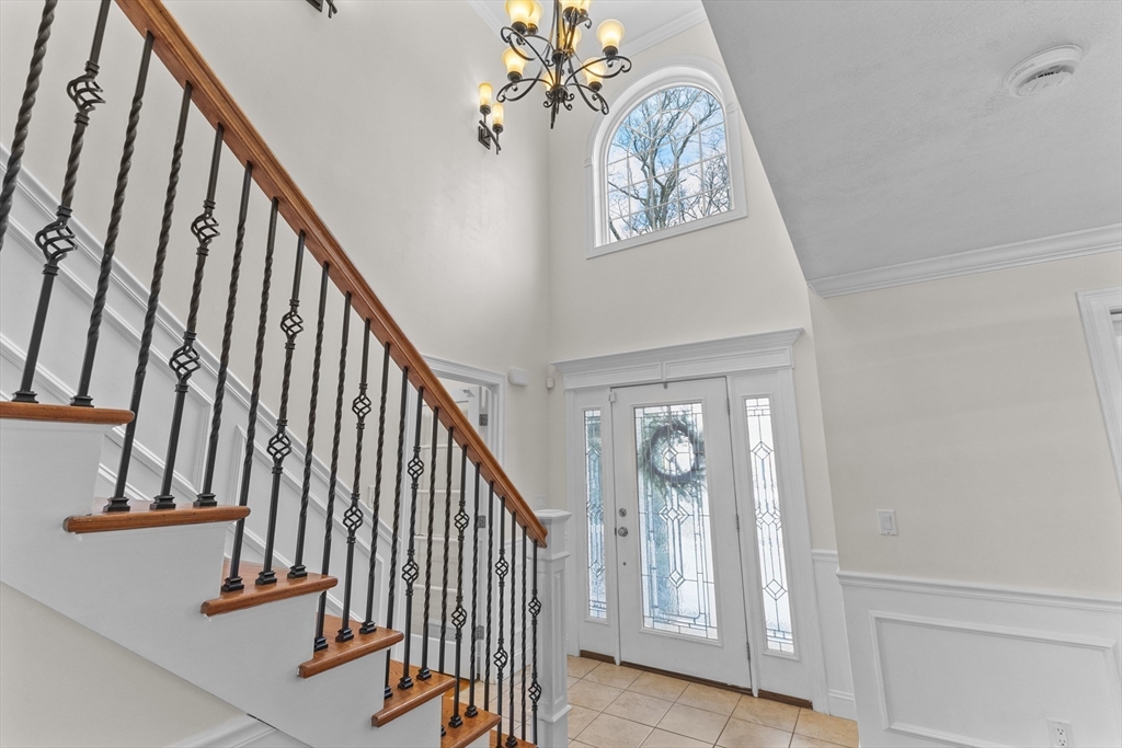 307 Bullard Street Holden, MA 01520 - Photo 4 of 41