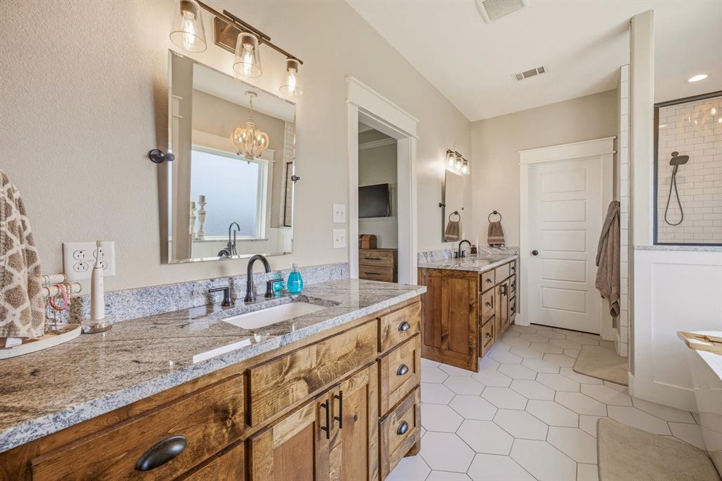 190 Blue Ribbon Lane Stephenville, TX 76401 - Photo 19 of 40