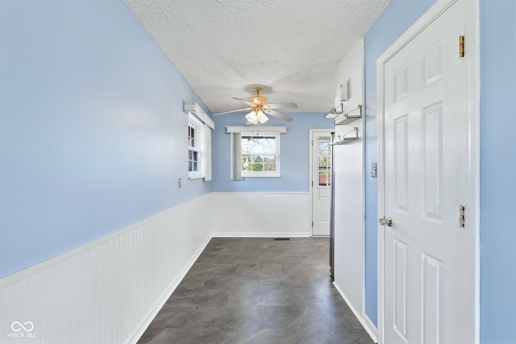 298 Clark Avenue Beech Grove, IN 46107 - Photo 14 of 44