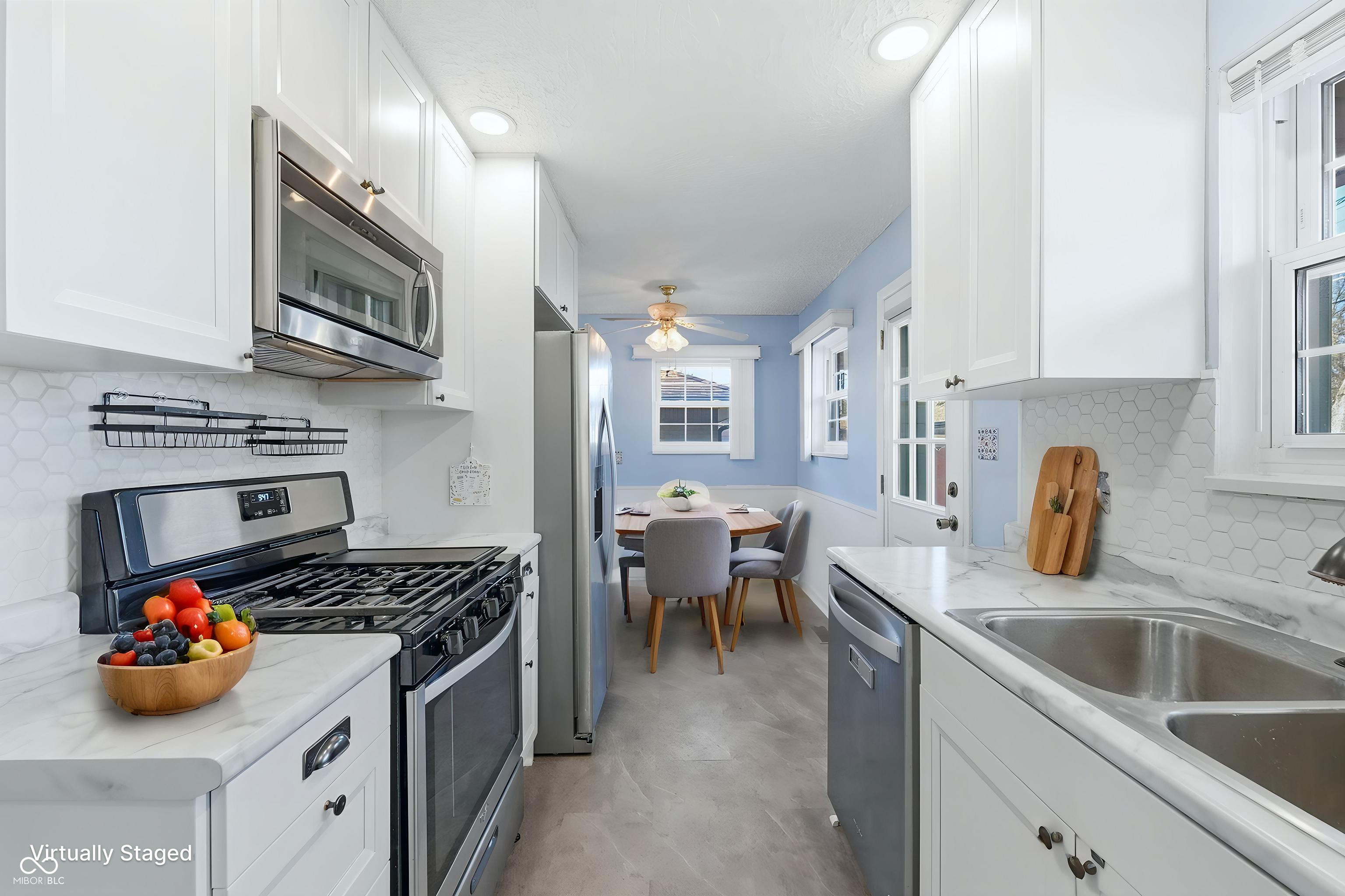 298 Clark Avenue Beech Grove, IN 46107 - Photo 18 of 44