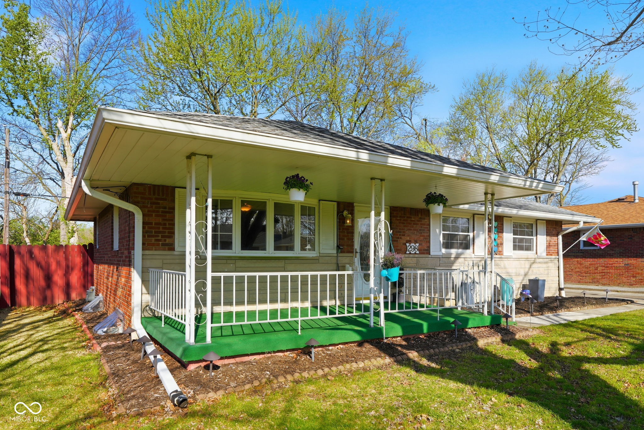 298 Clark Avenue Beech Grove, IN 46107 - Photo 6 of 44