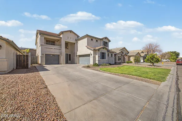 $575,000 | 1278 East Baker Drive, San Tan Valley, AZ 85140