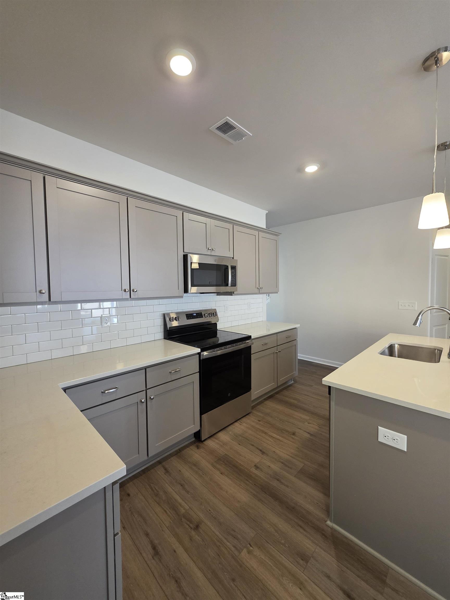 402 Dodger Avenue Chesnee, SC 29323 - Photo 8 of 46