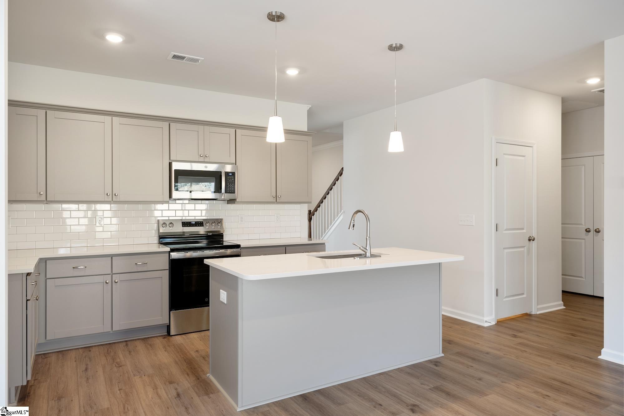 402 Dodger Avenue Chesnee, SC 29323 - Photo 9 of 33