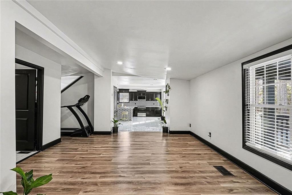 166 Evans Road Griffin, GA 30223 - Photo 4 of 34