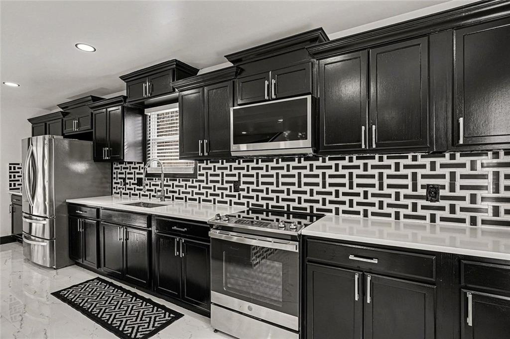 166 Evans Road Griffin, GA 30223 - Photo 9 of 34