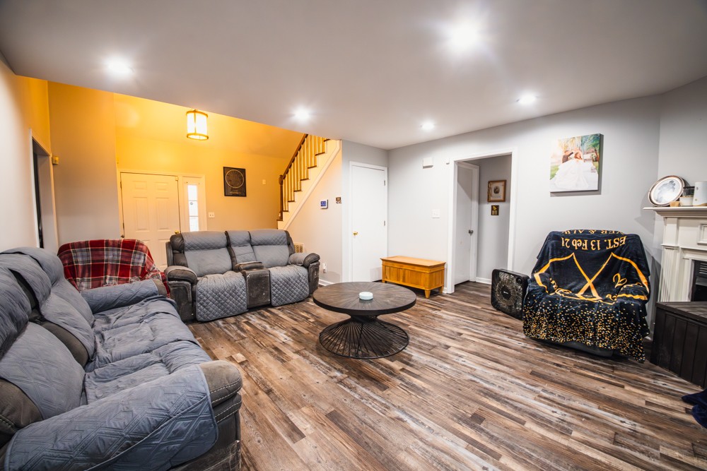 242 Hawkins Road Clarksville, TN 37040 - Photo 3 of 13 Gallery Image 3