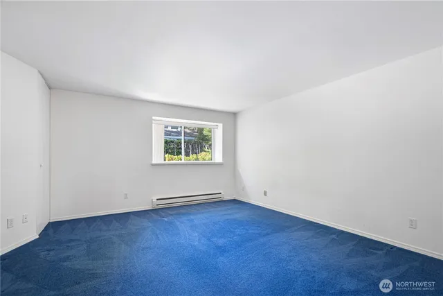 $729,998 | 17050 Northup Way, Unit 5, Bellevue, WA 98008