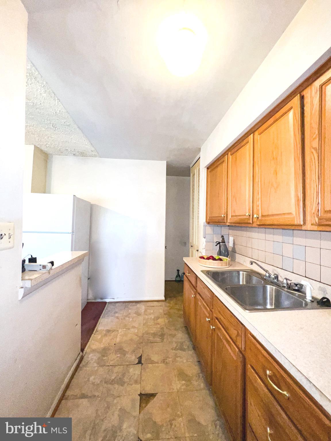 2126 Koko Lane Baltimore, MD 21216 - Photo 14 of 44 Kitchen