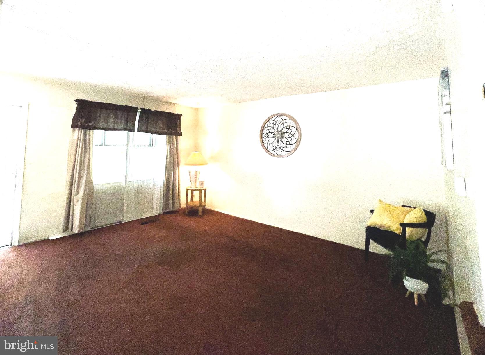 2126 Koko Lane Baltimore, MD 21216 - Photo 5 of 44 Living Area