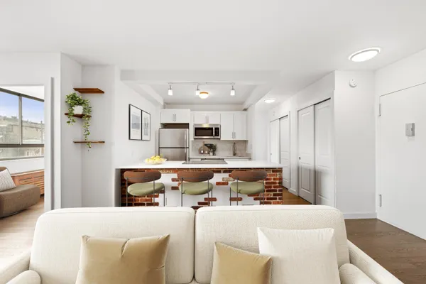$299,000 | 100 Manhattan Avenue, Unit 416, Union City, NJ 07087