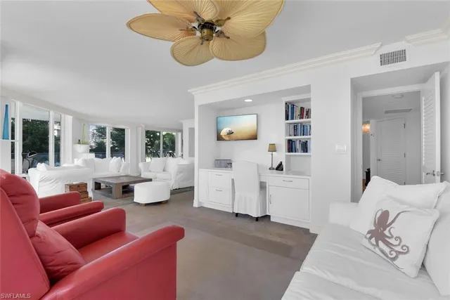 $11,000 | 4901 Gulf Shore Boulevard North, Unit 201, Naples, FL 34103