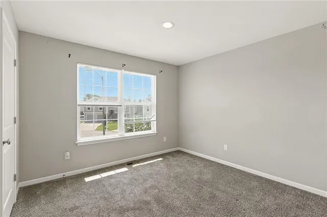 $301,000 | 21718 Southcreek Court, Peculiar, MO 64078