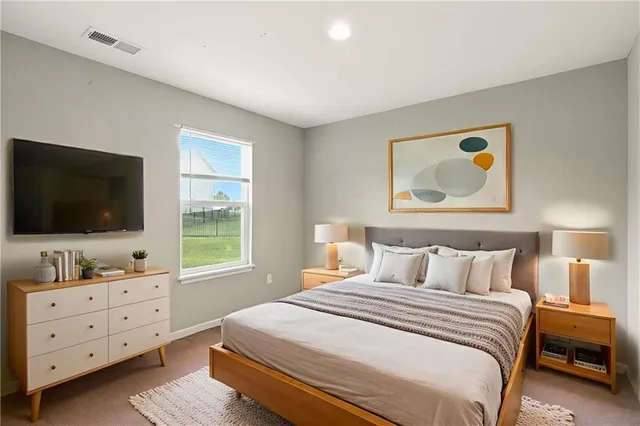 $301,000 | 21718 Southcreek Court, Peculiar, MO 64078