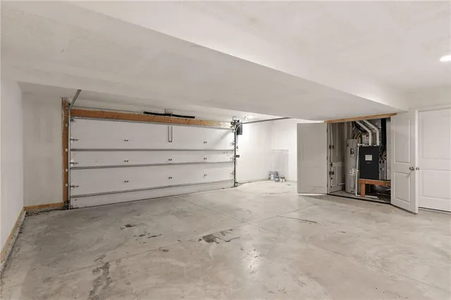 $301,000 | 21718 Southcreek Court, Peculiar, MO 64078