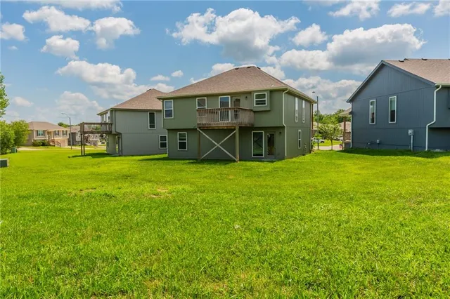 $301,000 | 21718 Southcreek Court, Peculiar, MO 64078
