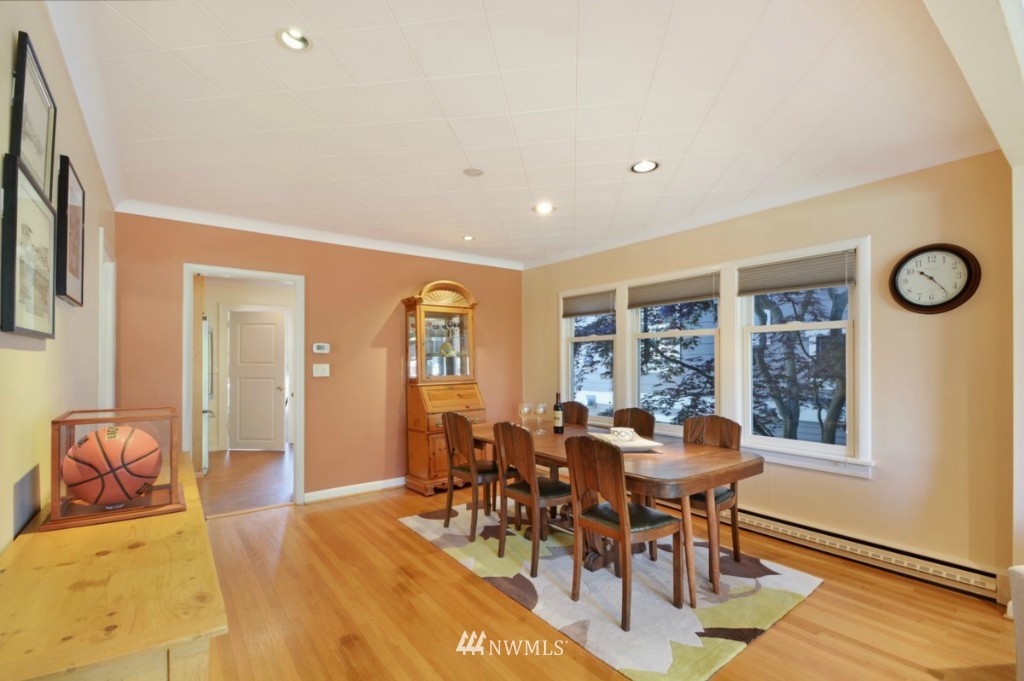 5730 Keystone Place North Seattle, WA 98103 - Photo 5 of 13 Gallery Image 5