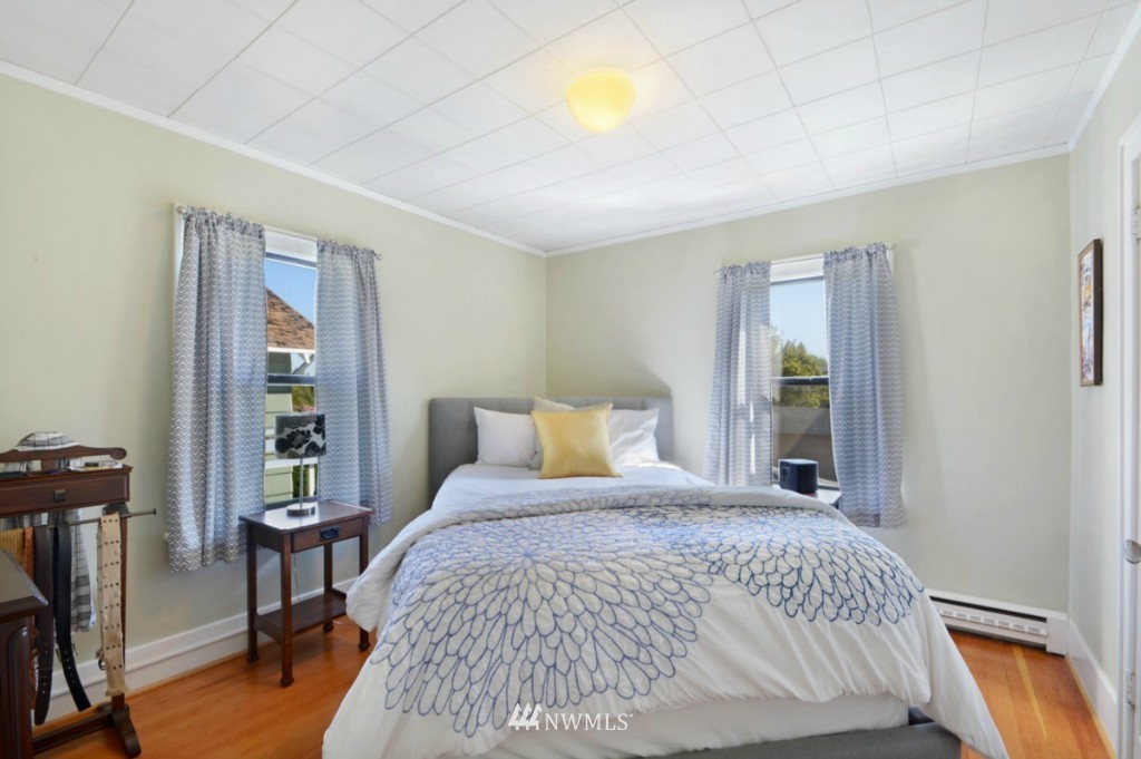 5730 Keystone Place North Seattle, WA 98103 - Photo 7 of 13 Gallery Image 7