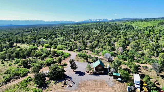 a view of a area with an outdoor space
