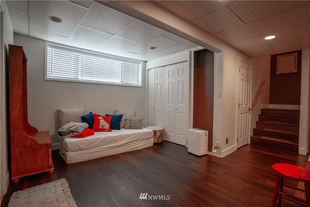 10617 Northeast 197th Street Bothell, WA 98011 - Photo 20 of 32