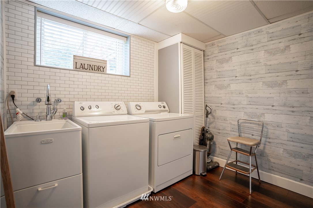 10617 Northeast 197th Street Bothell, WA 98011 - Photo 21 of 32