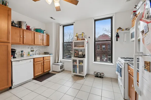 $1,325,000 | 2912 North Milwaukee Avenue, Chicago, IL 60618