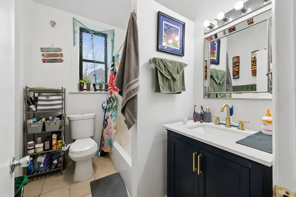 $1,325,000 | 2912 North Milwaukee Avenue, Chicago, IL 60618