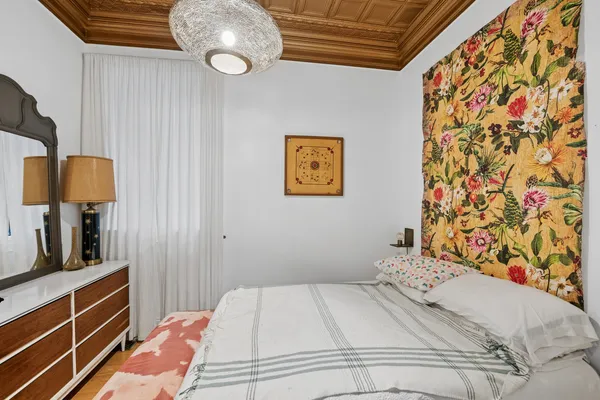 $1,325,000 | 2912 North Milwaukee Avenue, Chicago, IL 60618