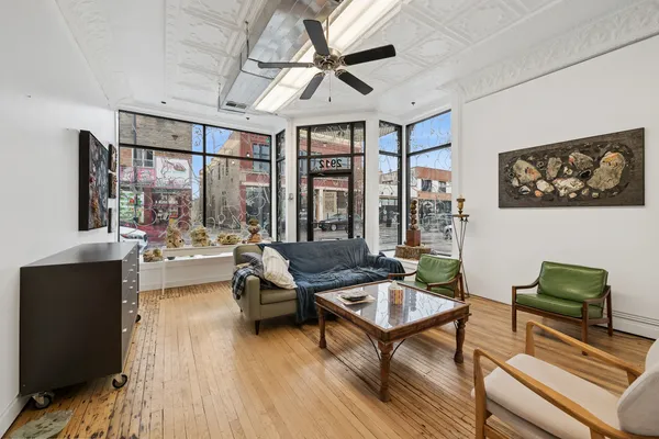 $1,325,000 | 2912 North Milwaukee Avenue, Chicago, IL 60618