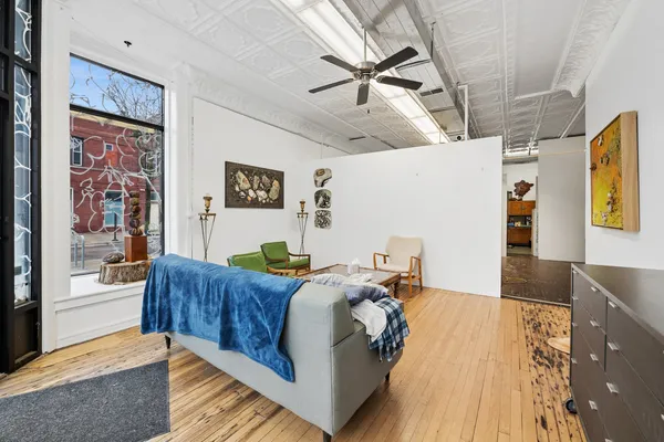 $1,325,000 | 2912 North Milwaukee Avenue, Chicago, IL 60618