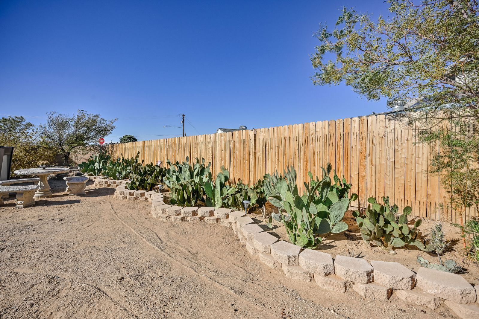 424 Marlene Court Ridgecrest, CA 93555 - Photo 31 of 38 a view of a backyard